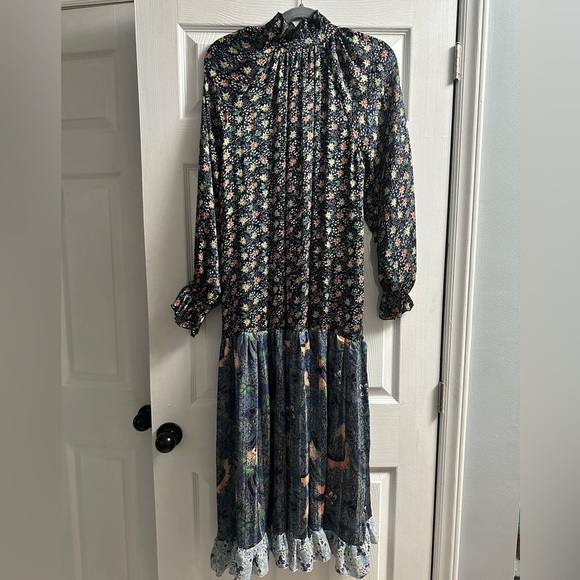 Code X Mode Maxi Dress Floral Peasant Long Sleeve Boho Tiered Chiffon Medium - Picture 7 of 8